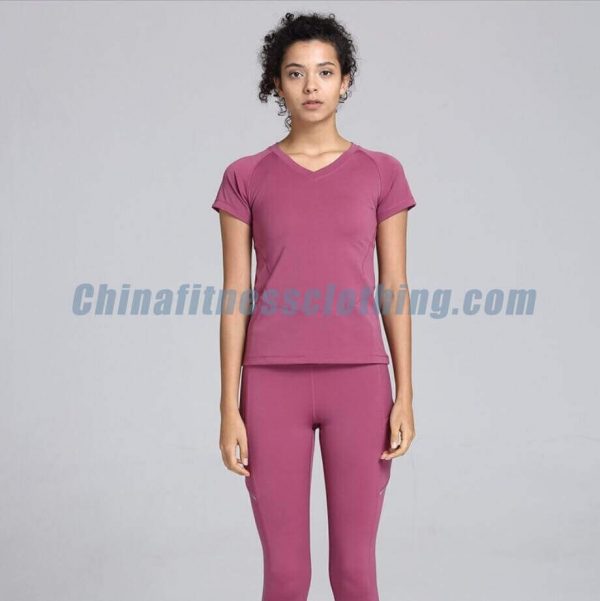 Deep pink womens v neck t shirts supplier 1 - Vrouwen V Hals T-shirts Groothandel - Wholesale Fitness Clothing Manufacturer