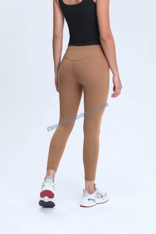 Girlfriend Leggings Wholesale2 scaled - Leggings de cintura alta al por mayor - Wholesale Fitness Clothing Manufacturer