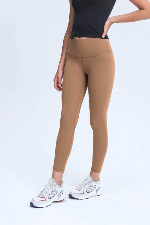 Girlfriend Leggings Wholesale3 scaled - Leggings de cintura alta al por mayor - Wholesale Fitness Clothing Manufacturer