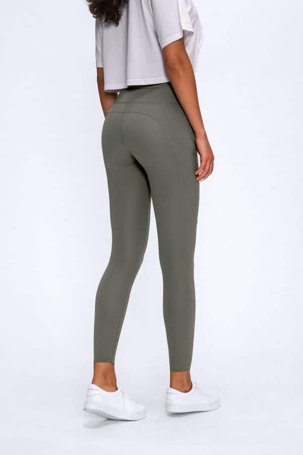 Green Workout Leggings wholesale 2 scaled - Spanx Leggings Verde Oliva al por mayor - Wholesale Fitness Clothing Manufacturer