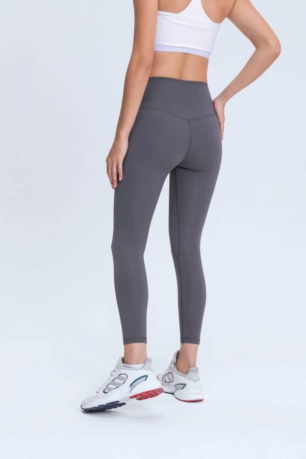 Grey Sports Leggings Wholesale2 scaled - Dames Gym Leggings Groothandel - Wholesale Fitness Clothing Manufacturer