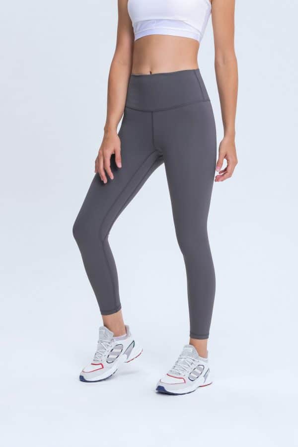 Grey Sports Leggings Wholesale3 scaled - Mallas de gimnasia para mujer al por mayor - Wholesale Fitness Clothing Manufacturer