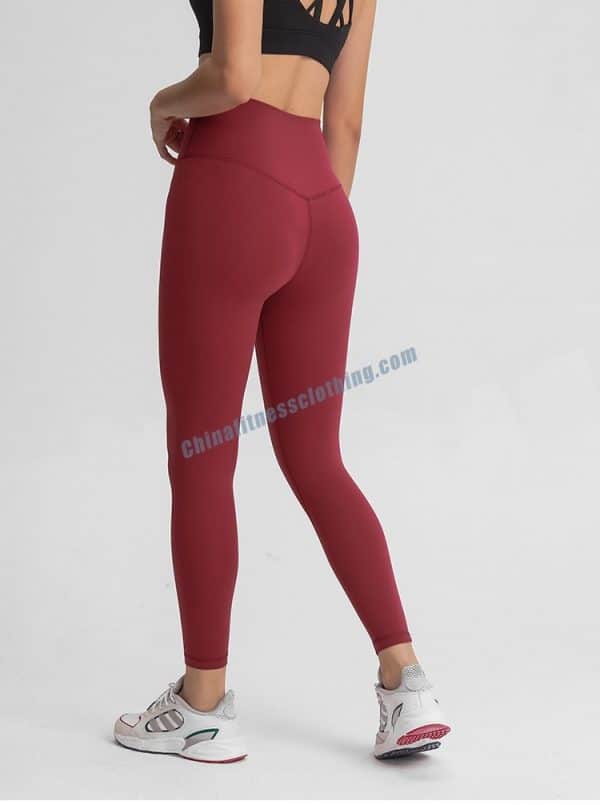 Red Workout Leggings2 1 - Donkerrode trainingslegging groothandel - Wholesale Fitness Clothing Manufacturer