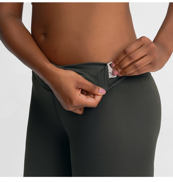 Yoga Pants With Pockets 2 - Yoga Pants With Pockets Wholesale Manufacturer - Custom Fitness Apparel Manufacturer