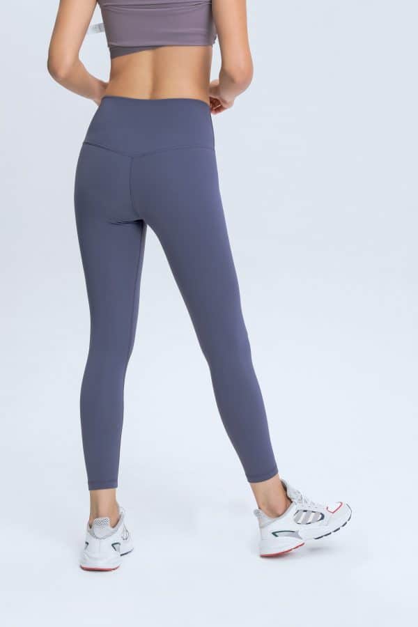 workout leggings with pockets1 scaled - Workout Leggings met Zakken Groothandel - Wholesale Fitness Clothing Manufacturer