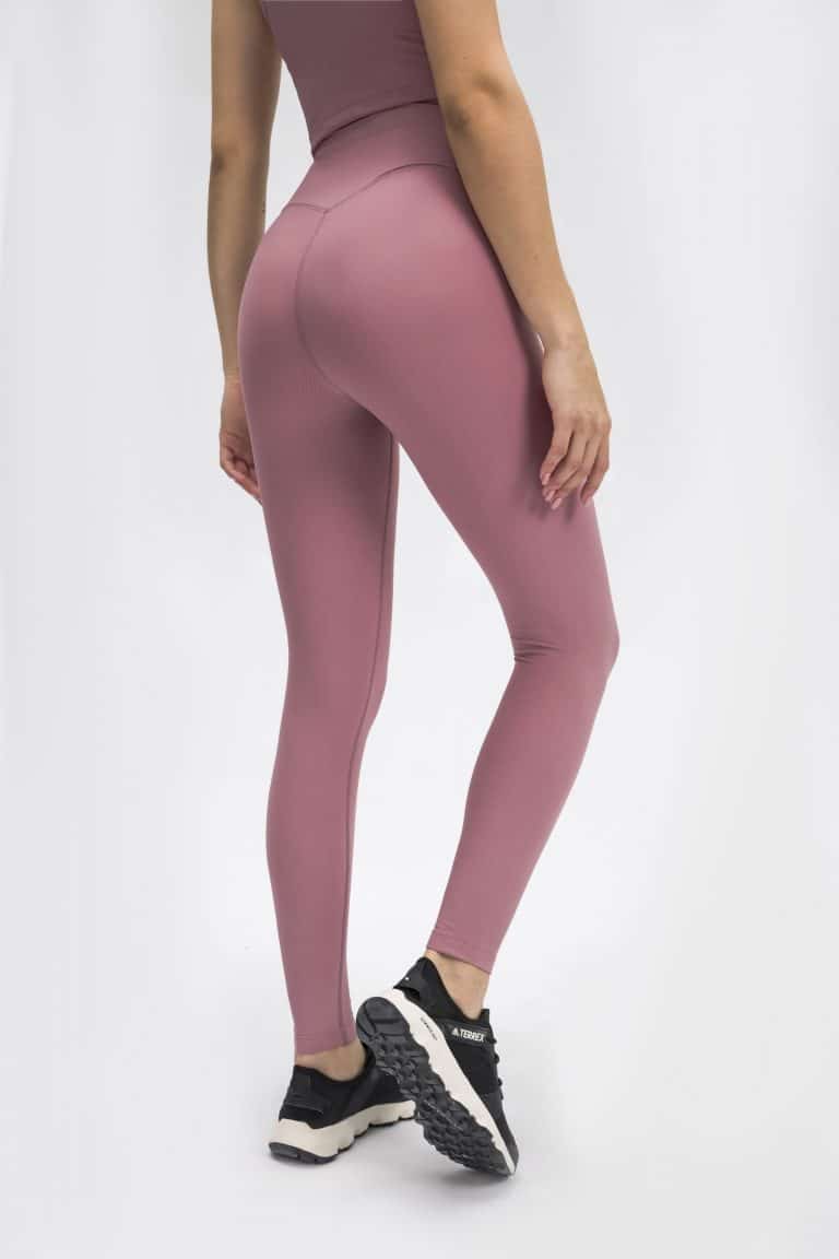 skinny yoga pants wholesale 1 scaled - Accueil - Wholesale Fitness Clothing Manufacturer