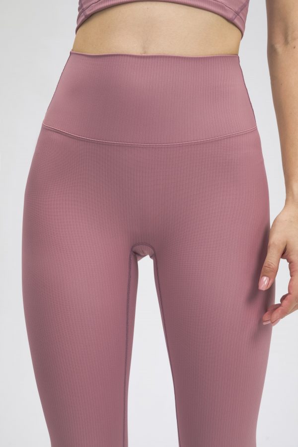 tight yoga pants womens wholesale4 scaled - Tight Yoga Pants Womens Wholesale - Custom Fitness Apparel Manufacturer