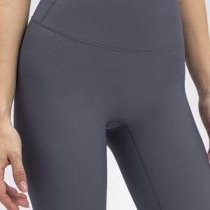 training tights wholesale3 - Wholesale Leggings with Pockets - Custom Fitness Apparel Manufacturer