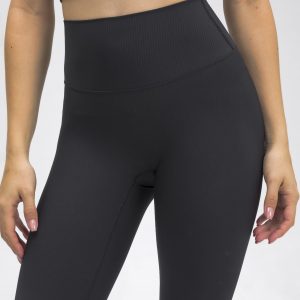 yoga pants squat wholesale1 scaled - Naadloze Activewear Fabrikant - Wholesale Fitness Clothing Manufacturer