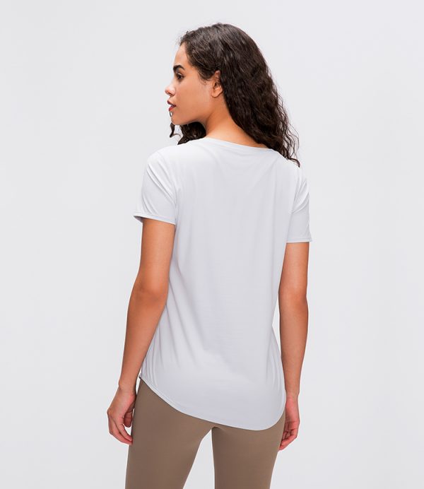 womens white t shirts bulk4 - Womens White T Shirts Bulk - Custom Fitness Apparel Manufacturer